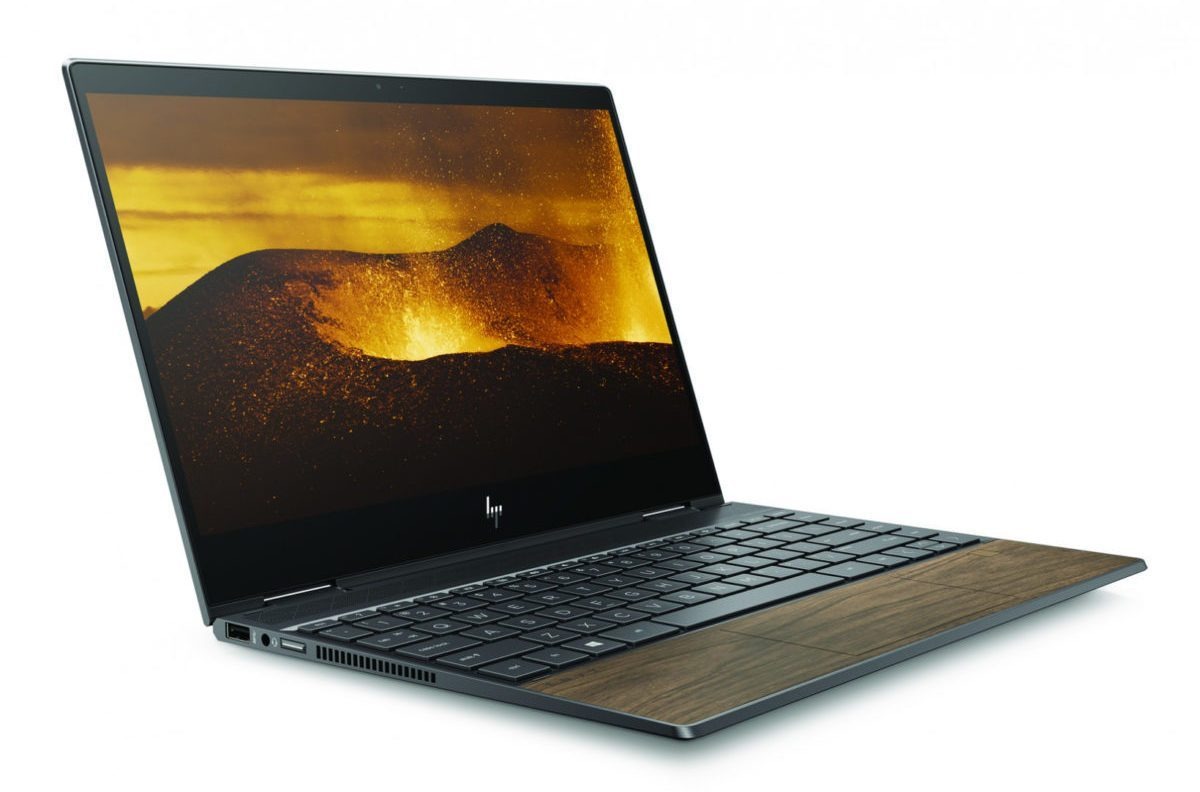 HP Envy ahşap detaylara sahip oldu